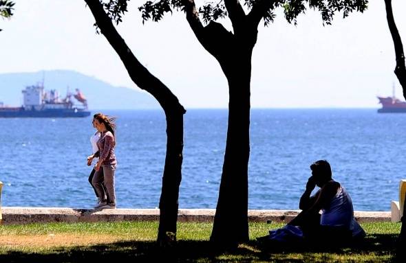 İstanbul'da nefes almak mümkün değil! Nem oranı rekor üstüne rekor kırdı 1